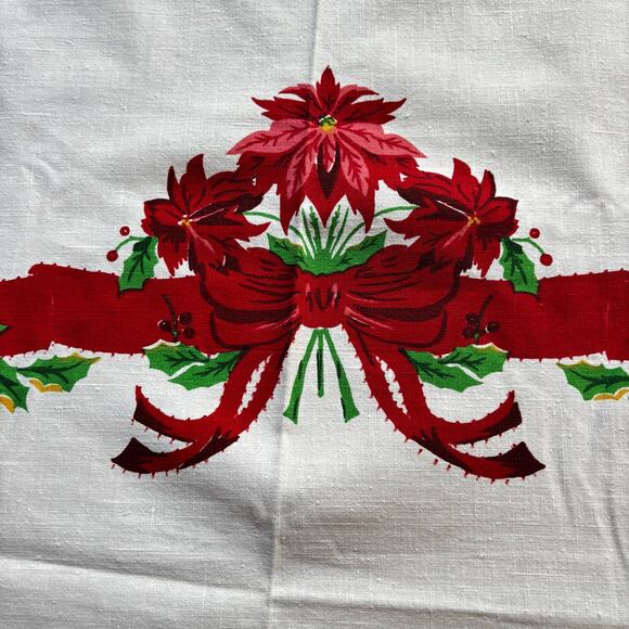 Vintage Christmas tablecloth long oval traditional red green white cotton blend - Picture 6 of 8